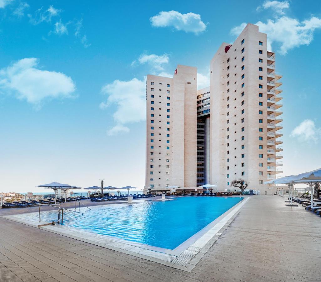 Ramada Hotel & Suites By Wyndham Netánja Kültér fotó