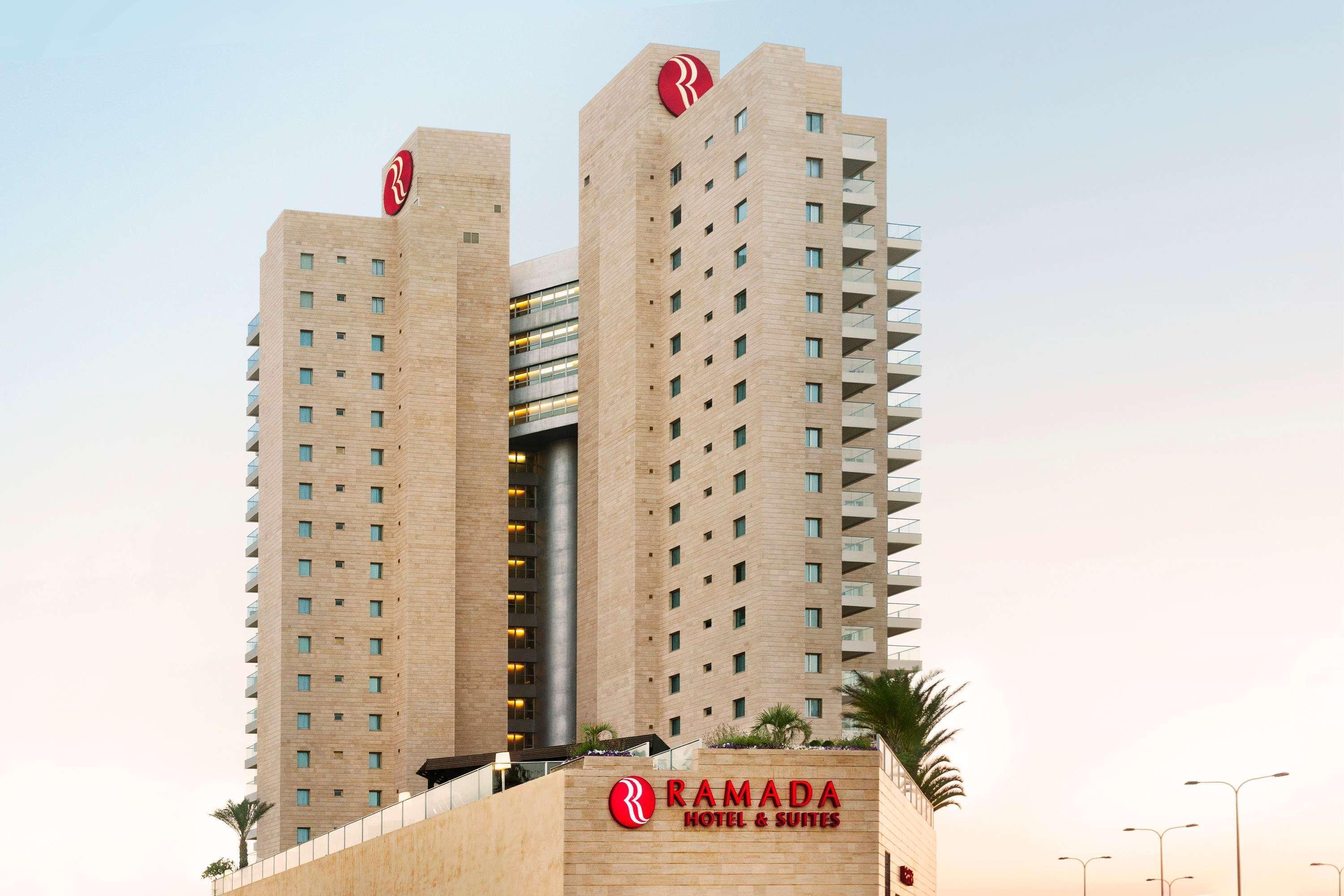 Ramada Hotel & Suites By Wyndham Netánja Kültér fotó